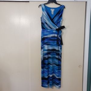 Danny & Nicole maxi dress blue medium